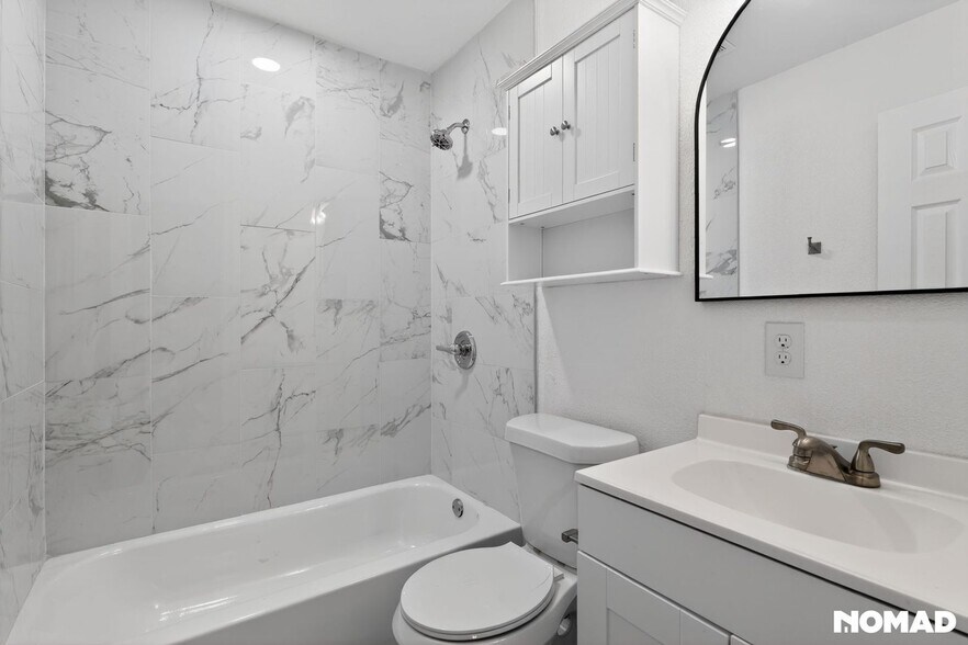 Building Photo - 2601 Flint Ave