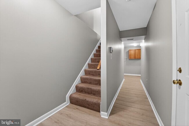 Building Photo - 4630 Warren Tree Way