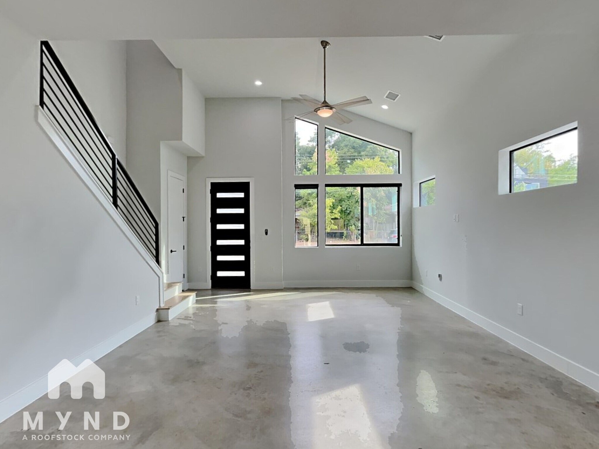Building Photo - 2820 Prado St