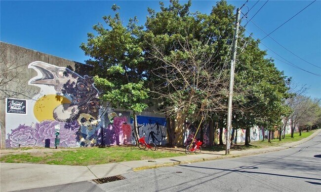 Building Photo - 791 Wylie St SE