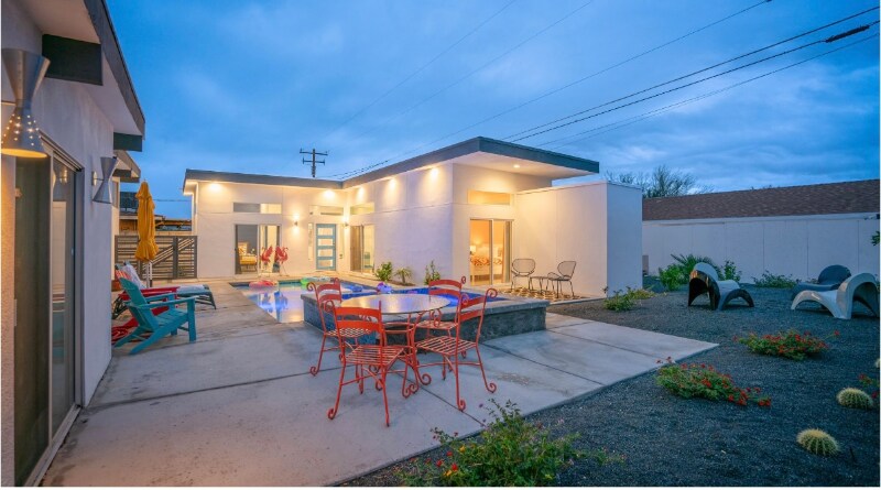 Building Photo - 473 W Sunview Ave