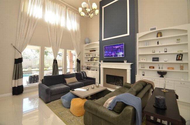 Building Photo - 1310 Wildwood Ln