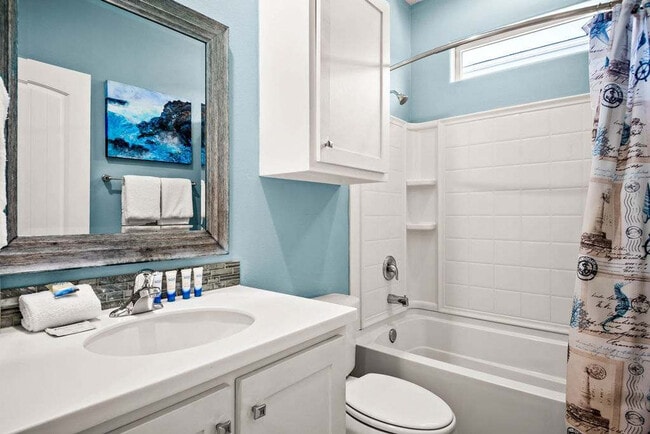 Building Photo - 2727 Eleventh Street-SI ID1023166P