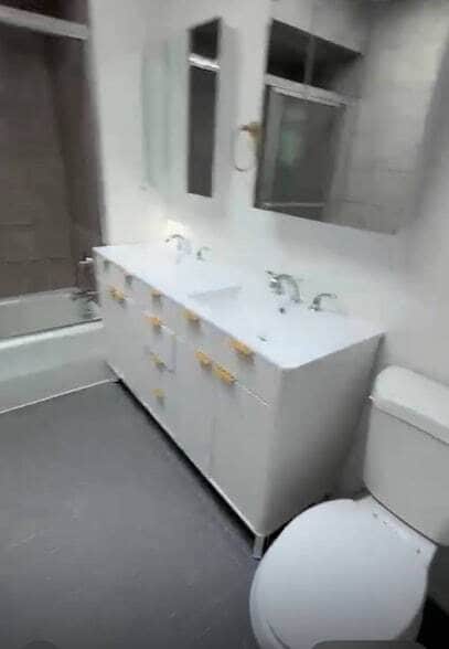 Building Photo - 218-29 85th Ave