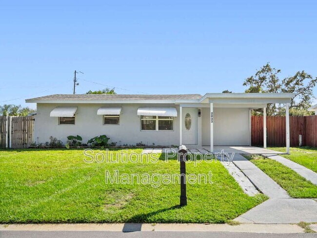 Primary Photo - 2033 Robinhood Dr