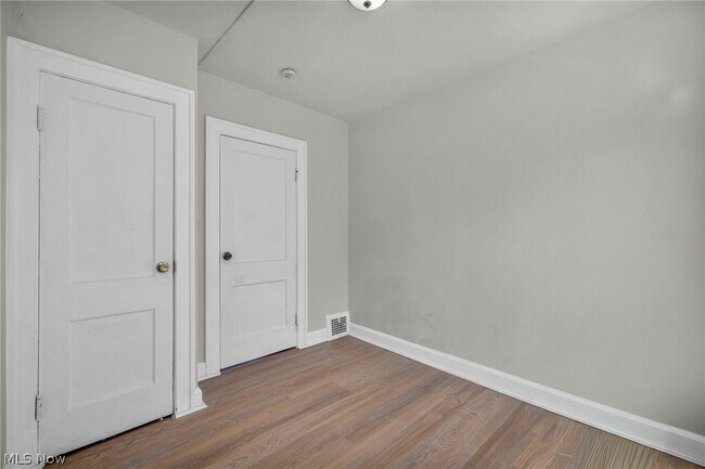 Building Photo - 4306 Buechner Ave