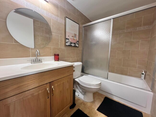 Building Photo - 588 Trace Cir