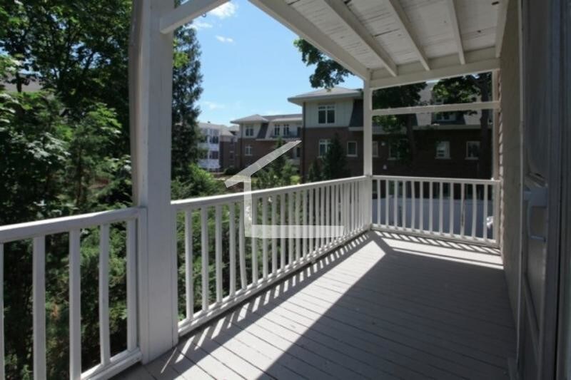 Building Photo - 508 Heath St