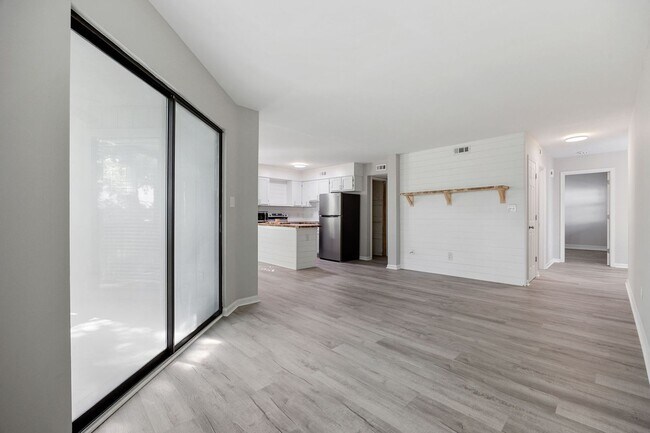 Building Photo - Fully Renovated 2BR/2BA Condo for Rent – P...