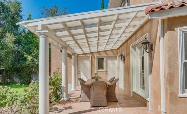 Building Photo - 1231 S St Andrews Pl