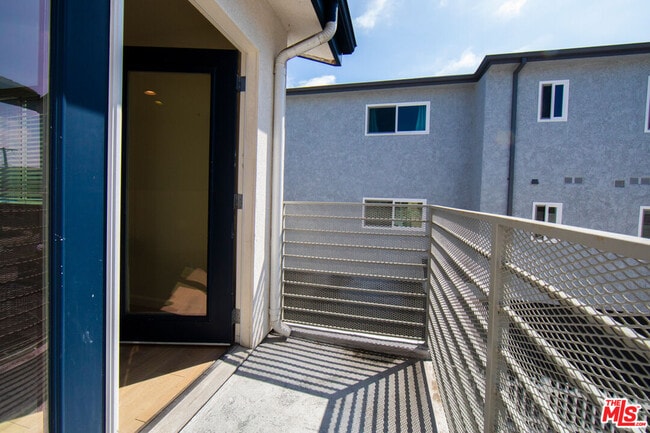 Building Photo - 7834 Flight Ave
