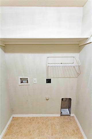 Building Photo - 365 Basswood Ln