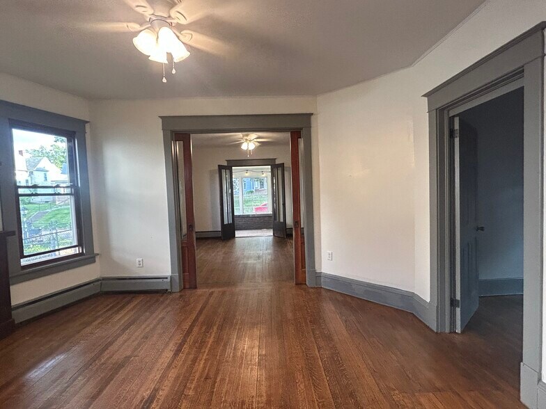 Building Photo - 1525 11th Ave