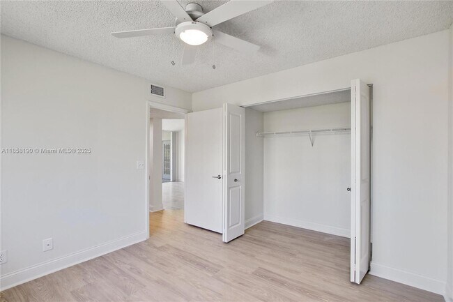 Building Photo - 3605 NE 207th St