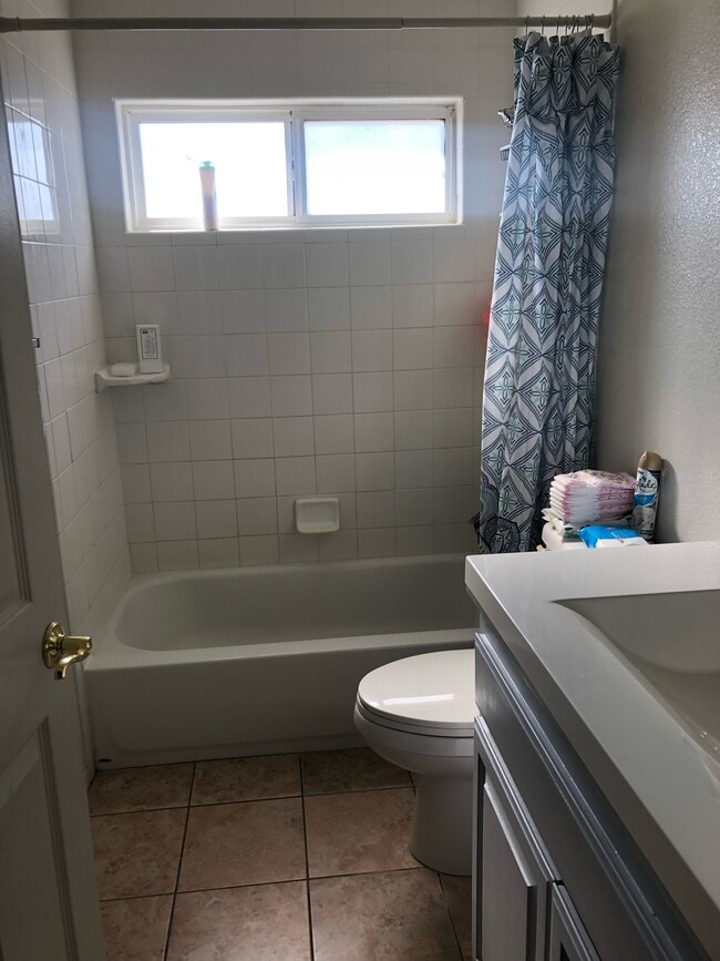 Building Photo - 1953 Marie Ave