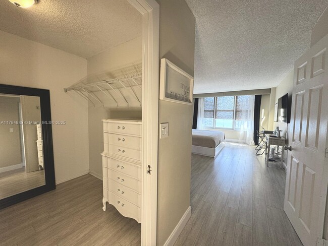 Building Photo - 3800 S Ocean Dr