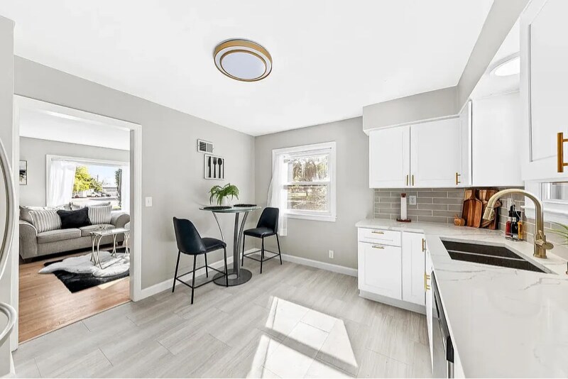 Building Photo - 4075 N 127th St