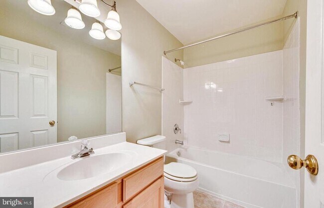 Building Photo - 11485 Carriage Gate Ct