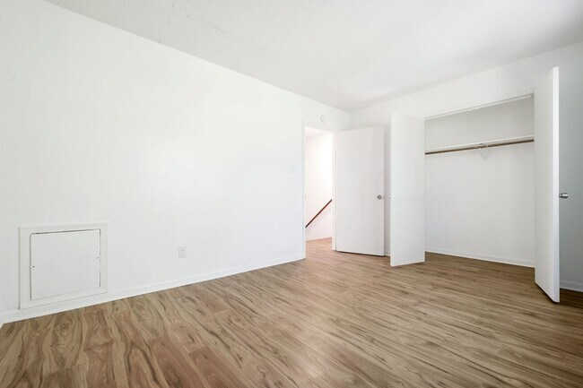 Building Photo - 2509 Stadium Dr