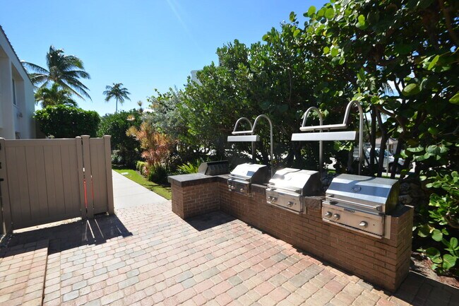 Building Photo - 4750 S Ocean Blvd