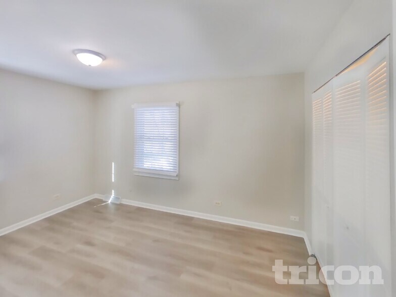 Building Photo - 1235 Casa Solana Dr