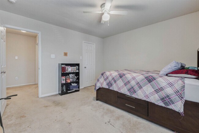 Building Photo - 3027 Upland Spring Trace