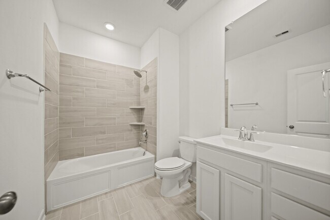 Building Photo - 2427 Madera Landing Ln