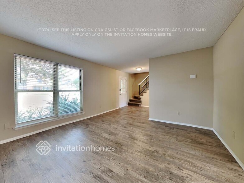 Building Photo - 2614 Remmington Dr