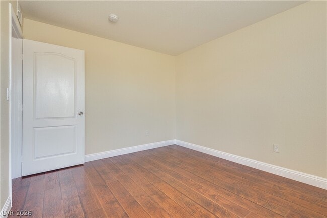 Building Photo - 5055 W Hacienda Ave