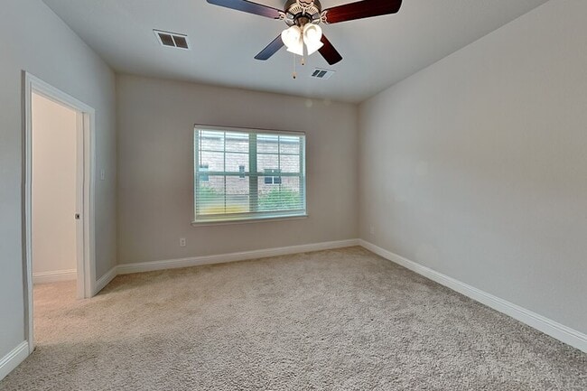 Building Photo - 4417 Benton Ln