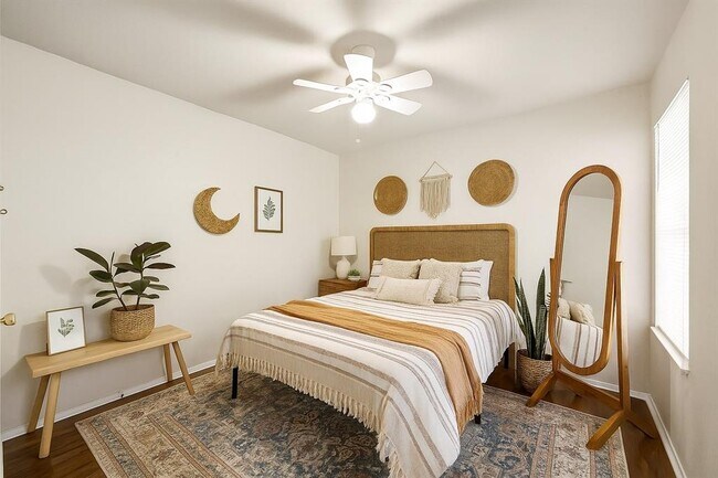 Building Photo - 703 Country Aire Dr