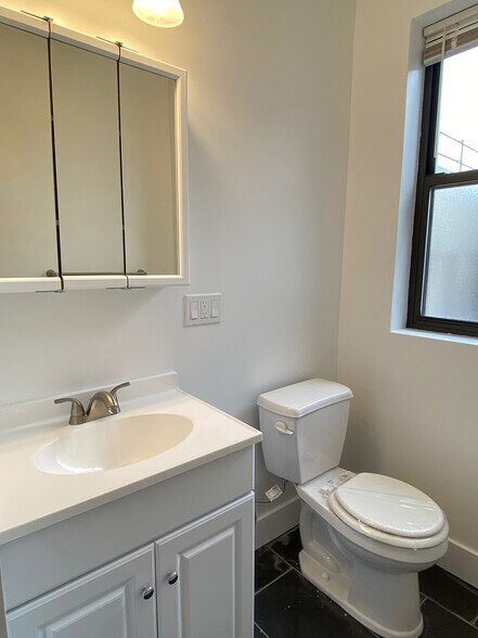 Building Photo - 29 Peterborough St