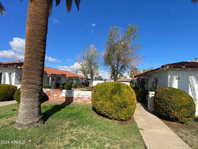 Building Photo - 1526 W Mulberry Dr