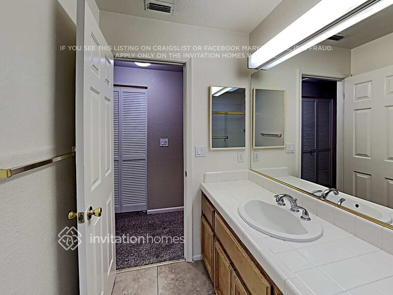 Building Photo - 2245 Fallwater Ln