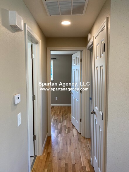 Building Photo - 1305 23rd St NW