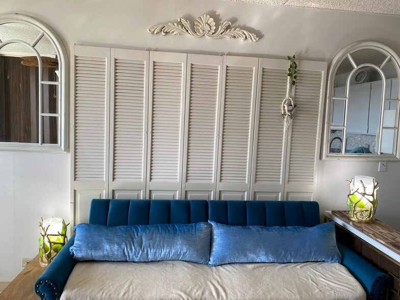 Sofa - 2240 Kuhio Ave