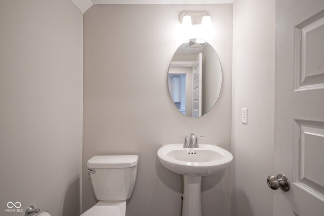 Building Photo - 8239 Bostic Dr