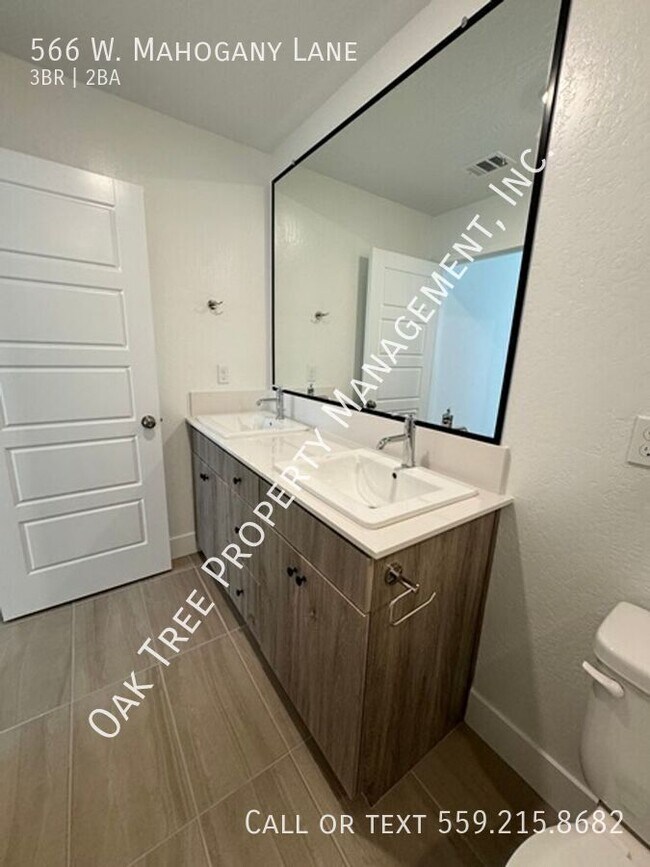 Building Photo - 566 W Mahogany Ln