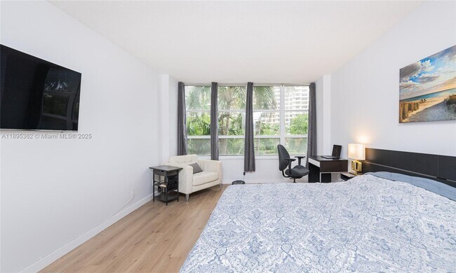 Building Photo - 600 Three Islands Boulevard