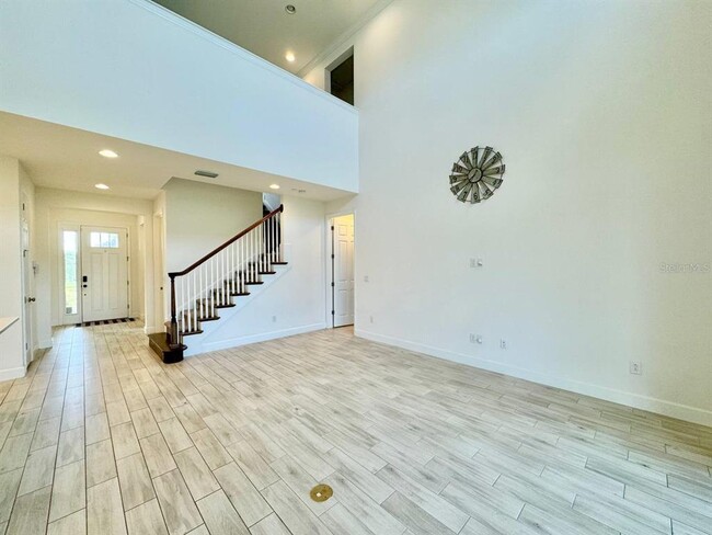 Building Photo - 34159 Astoria Cir