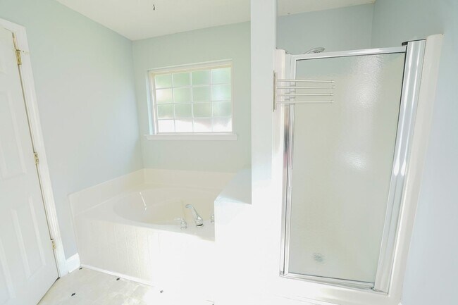 Building Photo - Coming Available!