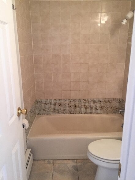 Building Photo - 257 York St