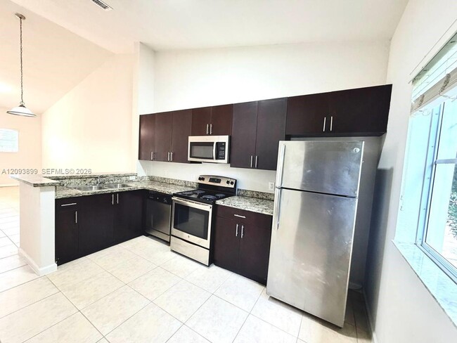 Building Photo - 3423 W 80th St