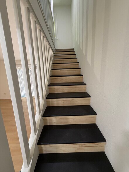 bed rooms upstairs - 136 Pryce St