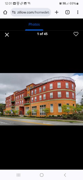 Building Photo - 2411 Brownsboro Rd