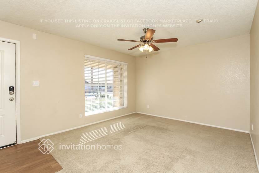 Building Photo - 1408 W Piute Ave