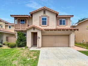 Building Photo - Beautiful 4BD/2.5BA House in Eastlake W/ O...
