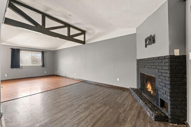 Building Photo - 767-1 Heritage Rd