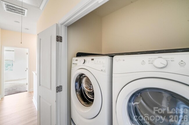 Building Photo - 334 Simeon Dr