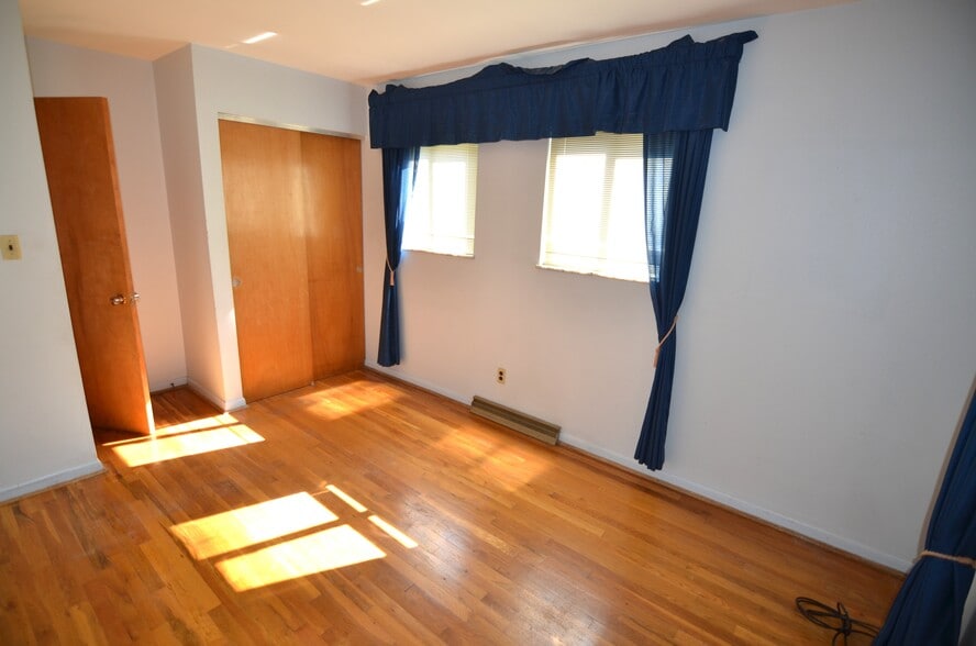 Building Photo - 836 Waycross Rd